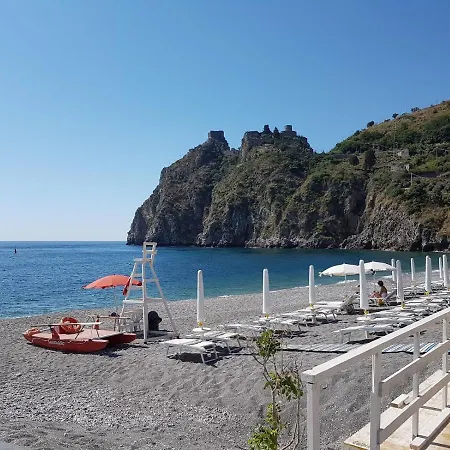 Albatros Fronte Spiaggia * SantʼAlessio Siculo