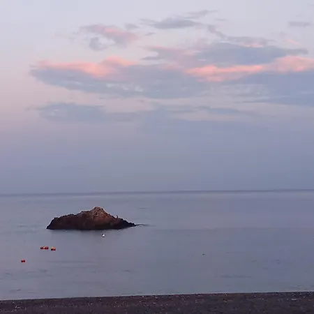 Albatros Fronte Spiaggia Sant'Alessio Siculo